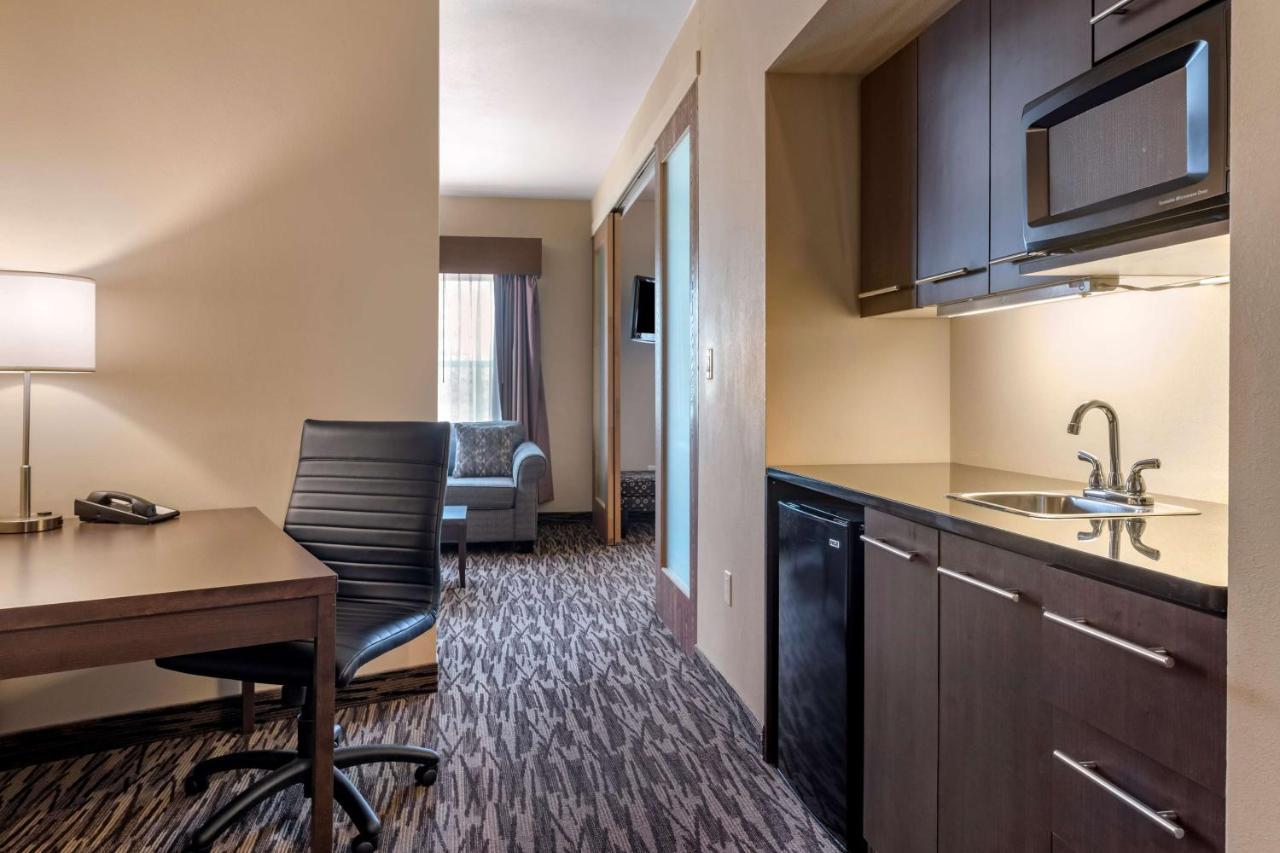 Best Western Plus Bridgewater Hotel & Convention Centre Εξωτερικό φωτογραφία
